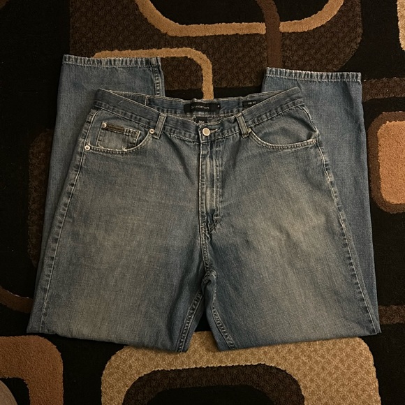 Blue Light wash Calvin Klein Jeans Easy Fit Wide Leg - Picture 1 of 4